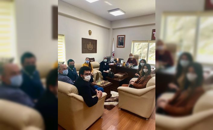 İskilip Cumhuriyet Başsavcılığından avukatlara çiçek