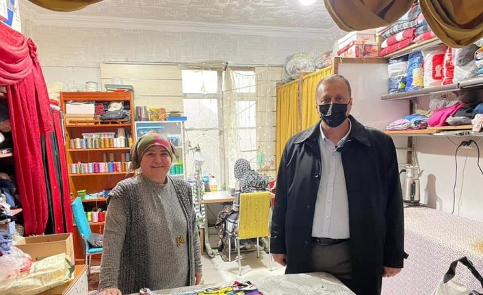 İznik Belediye Başkanı Mehmet Usta, güne esnaf ziyareti ile başlıyor