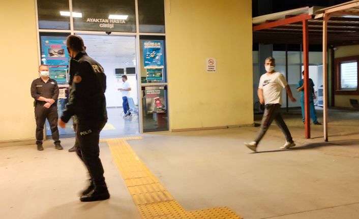 Karantinadan kaçıp olay çıkardı, polisin yüzüne tükürerek “korktun mu?” dedi