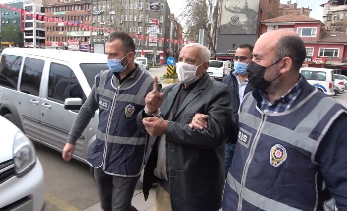 Karısını öldürüp evi ve otomobilini ateşe veren şahıs gazetecileri ölümle tehdit etti