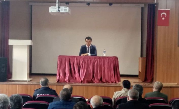 Kaymakam İnam, muhtarlarla buluştu