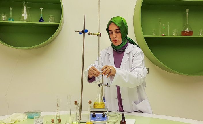 Kayseri Bilim Merkezi ithal edilen ’Ferrofluid’ maddesini üretmeyi başardı