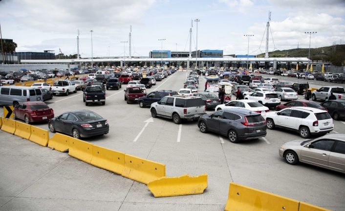 Latin Amerika ülkeleri ABD’ye göçe karşı sınırlarındaki asker sayısını artırıyor