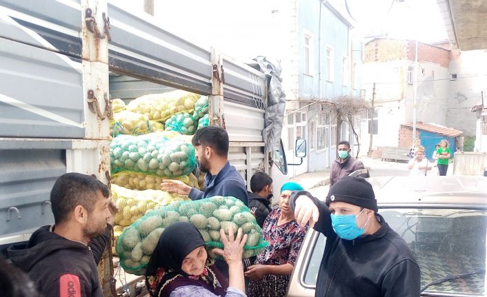 Malkara’da 106 ton patates ve soğan dağıtıldı