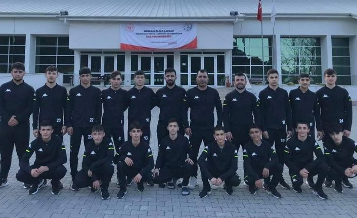 Manisa Güreş Eğitim Merkezi Antalya’da Türkiye Şampiyonu oldu