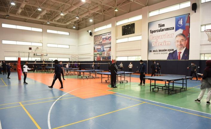 Masa tenisi antrenörlük kursu Çorum’da başladı