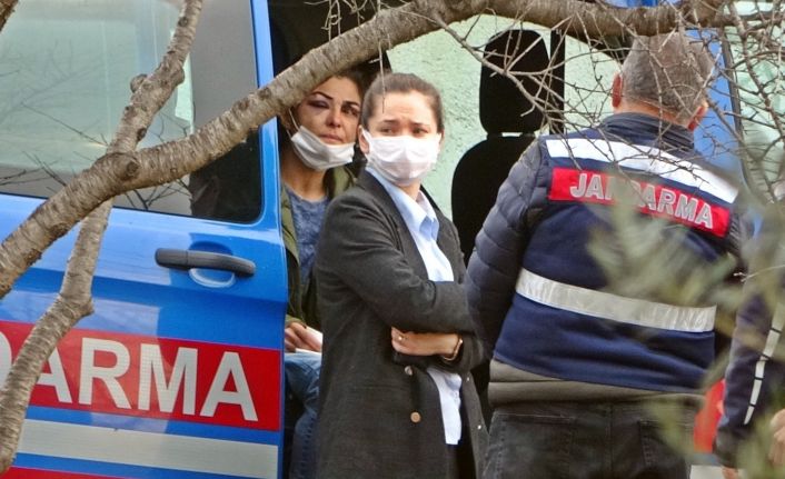 Melek İpek’in kızı C.İ.: "Annem ve babam bizi içeriye gönderdi. Tüfekle içeri girdi anneme kelime-i şehadet getir demeye başladı"