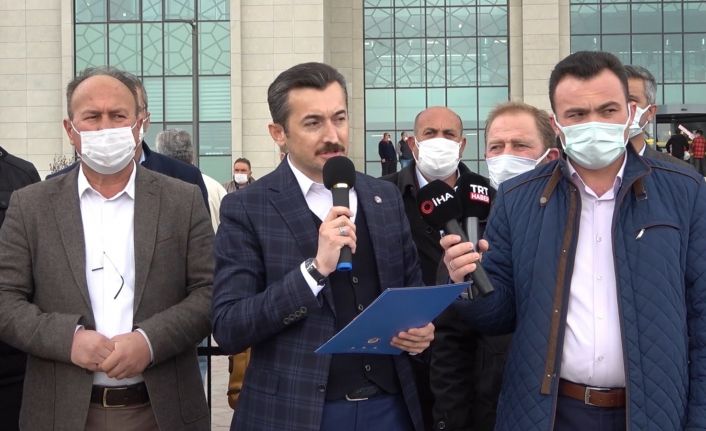 Memur-Sen’den emekli amiraller hakkında suç duyurusu: "Darbe heveslileri yargı önünde hesap vermelidir"
