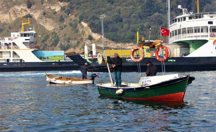 Osmangazi Köprüsü ayağında avlanan balıkçılara ceza yağdı