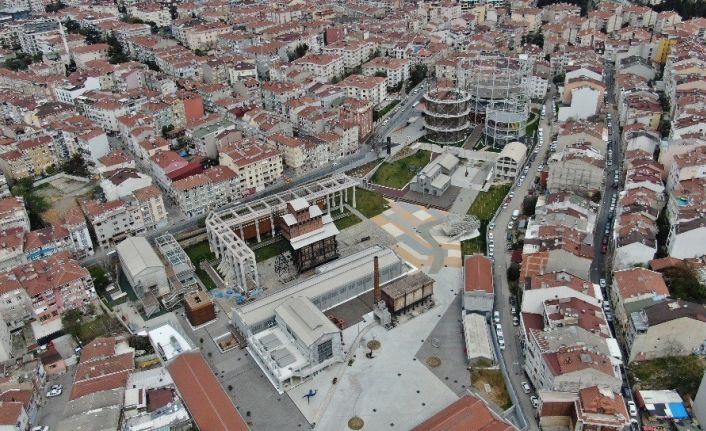 (Özel) Kadıköy’de restore edilen tarihi Hasanpaşa Gazhanesinin son hali havadan görüntülendi