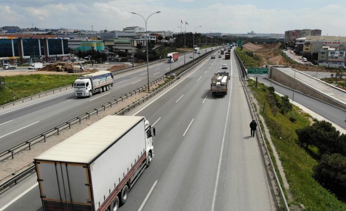 (ÖZEL) "Nafaka mağduruyum" diyen adam sesini duyurmak için İstanbul’dan Ankara’ya yürüyor