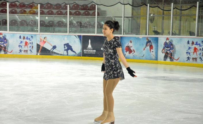 (Özel) Sıcağı sevmiyor diye buz patenine başladı, lisanslı sporcu oldu
