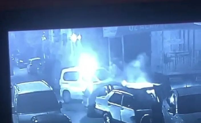 Polisten kaçan şüpheli, seyir halindeki araca çarptı: 3 yaralı
