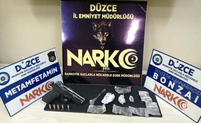 Polisten uyuşturucu ticaretine izin yok