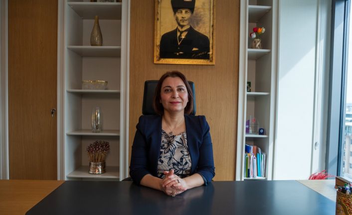 Prof. Dr. Yalçın: "Akne kalıcı izlere yol açabilir”