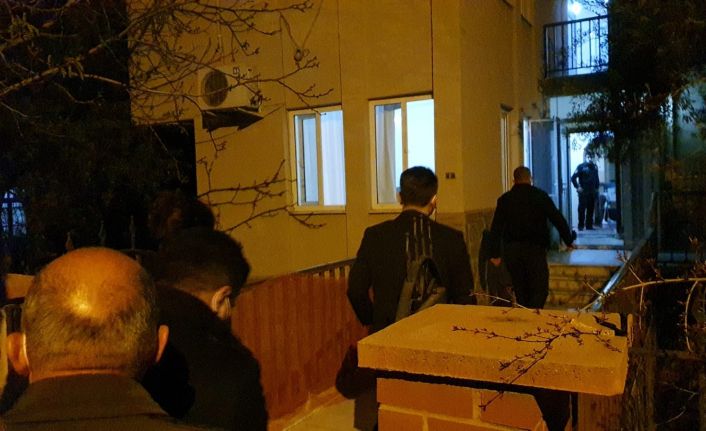 Sahil kenarında ölü bulunan Kaymakam Kurt’un cenazesi Adli Tıp’a kaldırıldı