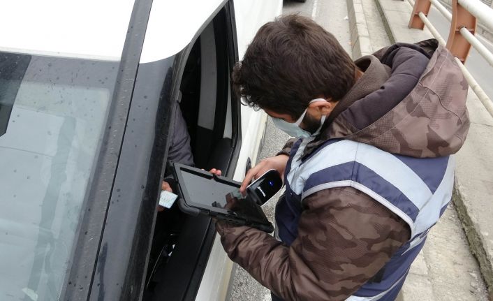 Samsun’da polisten sokağa çıkma kısıtlaması denetimi