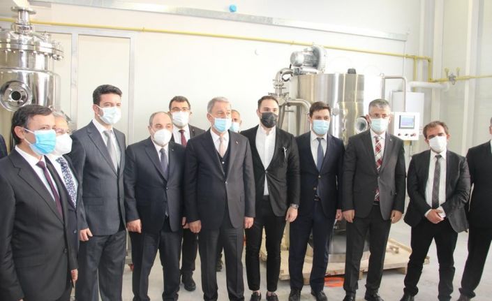 Sanayi ve Teknoloji Bakanı Mustafa Varank ve Milli Savunma Bakanı Hulusi Akar Erciyes Teknopark’ı Ziyaret Etti