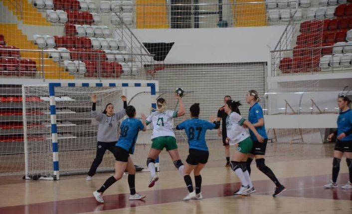 Sivas Belediyespor - Anadolu Üniversitesi, maçı korona virüs nedeniyle ertelendi