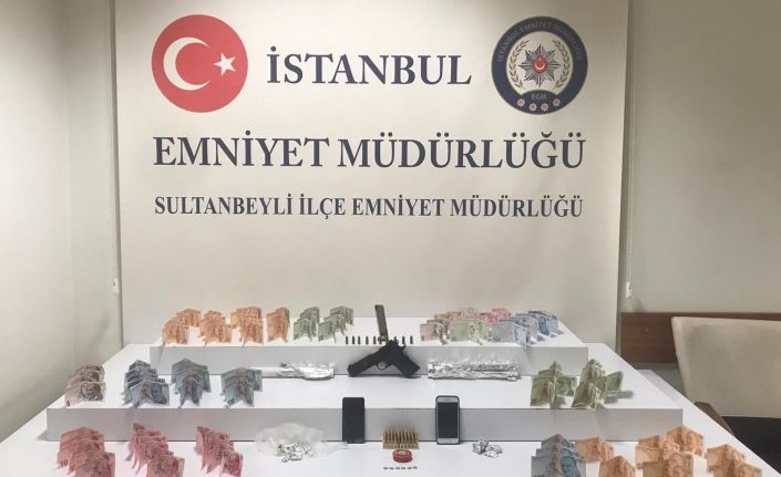 Sultanbeyli Kaymakamlığı’nın koordinasyonunda yürütülen suç ve suçlularla mücadele faaliyetleri hız kesmeden devam ediyor