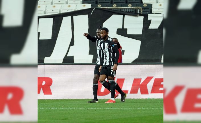 Süper Lig: Beşiktaş: 2 - Hes Kablo Kayserispor: 1 (İlk yarı)