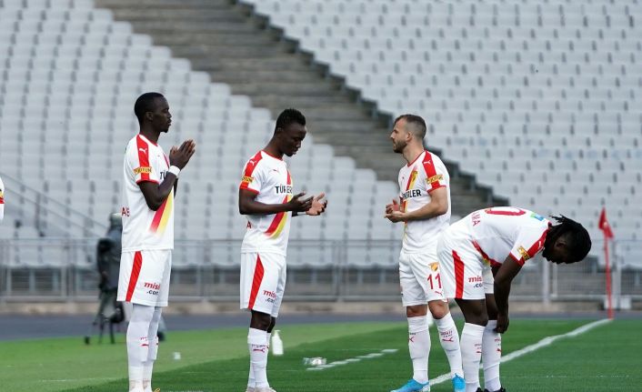 Süper Lig: Fatih Karagümrük: 0 - Göztepe: 0 (Maç devam ediyor)