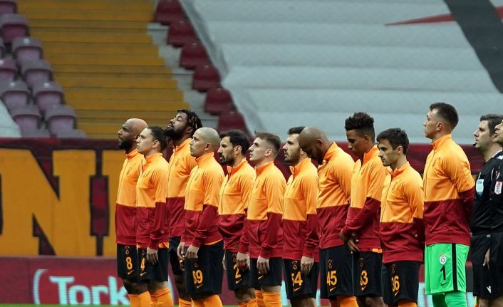 Süper Lig: Galatasaray: 0 - Trabzonspor: 0 (Maç devam ediyor)