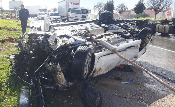 Takla atan aracın sürücüsü yaralandı