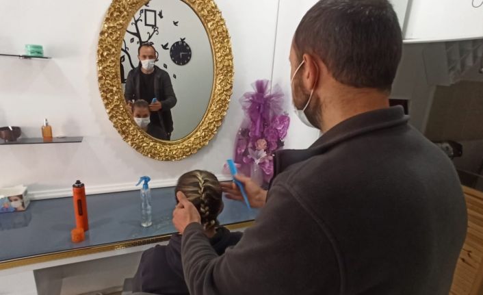 Tam kapanma öncesi bayan kuaförlerinde ve berberlerde randevular tavan yaptı