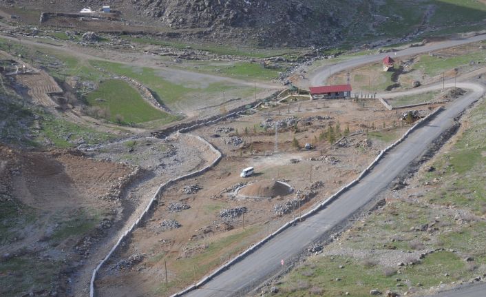 Terörün yerini huzur aldı, AK Partili belediye Avaspi Yaylası’na mesire alanı yapıyor