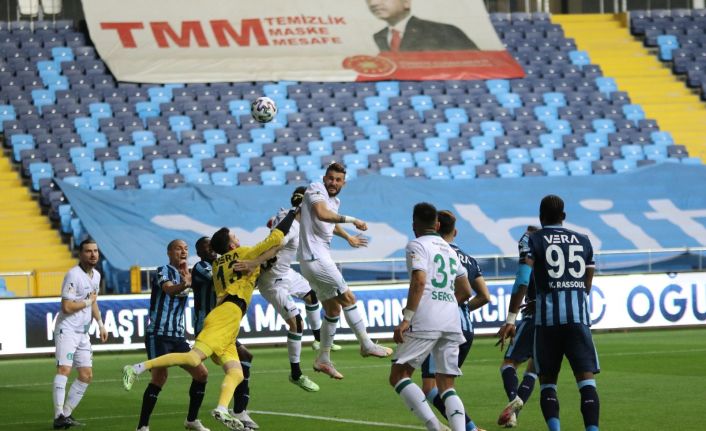 TFF 1. Lig: Adana Demirspor: 3 - GZT Giresunspor: 0 (İlk yarı)