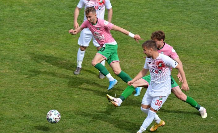 TFF 3. Lig: Isparta 32 Spor: 1 - Cizrespor: 2
