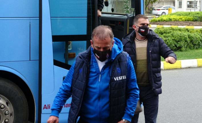 Trabzonspor, Galatasaray maçı için İstanbul’a gitti