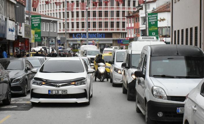 Trafiğin en büyük sorunu: hatalı parklar