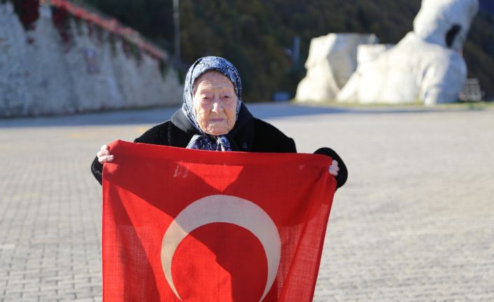 Türkiye onu her 10 Kasım’da Ata’nın huzuruna çıkmasıyla tanımıştı, 97 yaşında Korona virüse yenik düştü