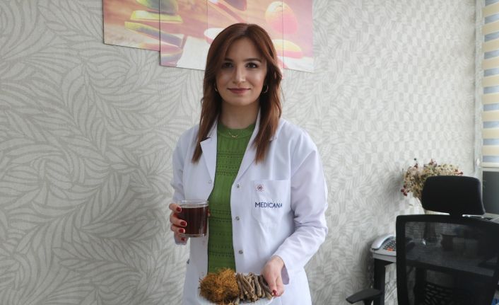 Uzmanı önerdi, bu bitki hem susuzluğu önlüyor hem bağışıklığı güçlendiriyor