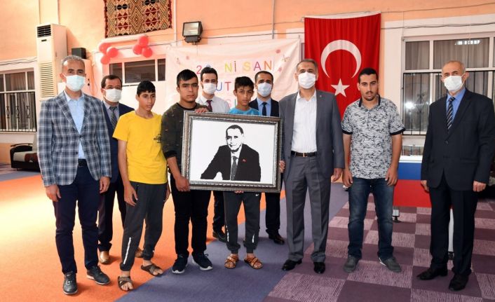Vali Çuhadar, aile ve sosyal hizmetler il müdürlüğüne bağlı kuruluşları gezdi