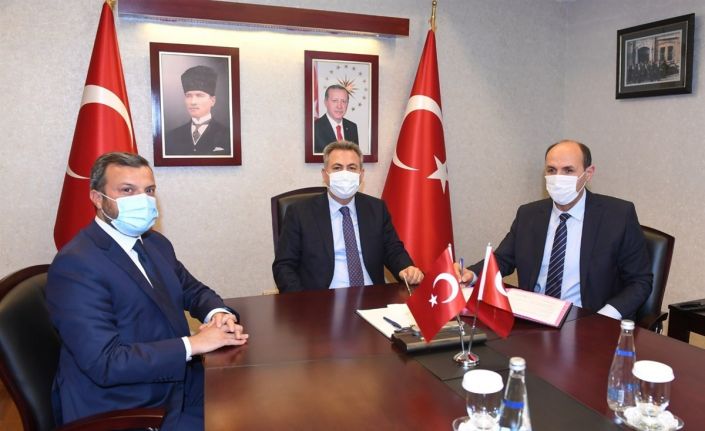 Vali Elban: "Adana’yı tıbbi ve aromatik bitki üretim merkezi haline getireceğiz"