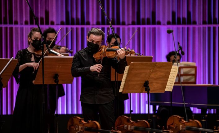Vivaldi’nin ’Dört Mevsim’ eseri dört farklı kemanla ses buluyor