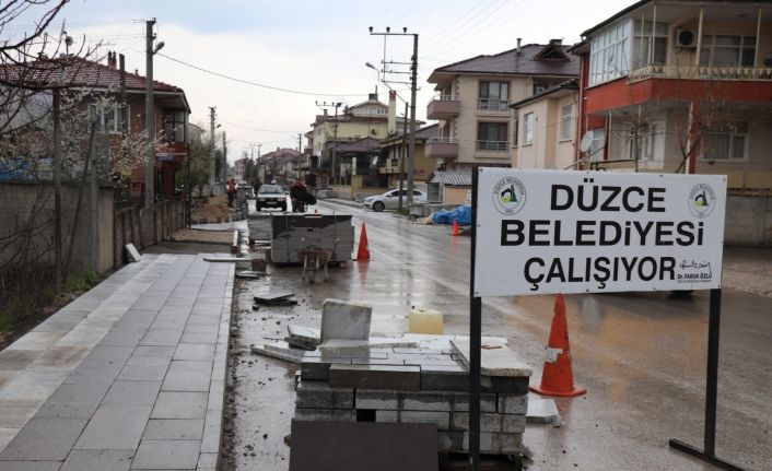 Yağmur çamur demeden çalıştılar