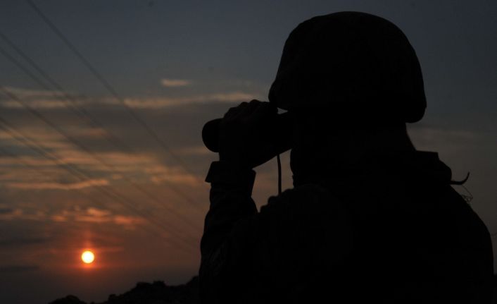Yasa dışı yollardan yurda girmeye çalışan PKK’lı sınırda yakalandı