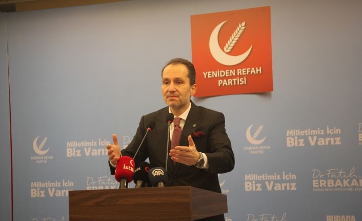 Yeniden Refah Partisi lideri Erbakan: “’Sonunuz Menderes gibi, Kaddafi gibi olur’ gibi cümleler hiç hoş şeyler değil”