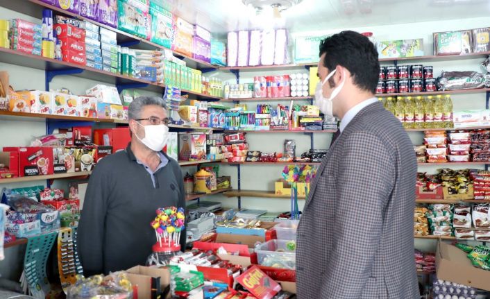 Yenişehir Kaymakamı Beşikçi, vatandaşların taleplerini dinleyip uyarıda bulundu