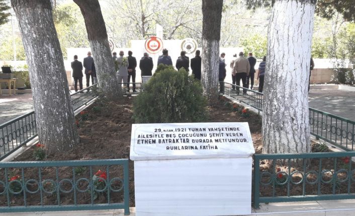 Yunan askerleri ile Ermeni ve Rum çetelerince katledilen 830 kişi törenle anıldı