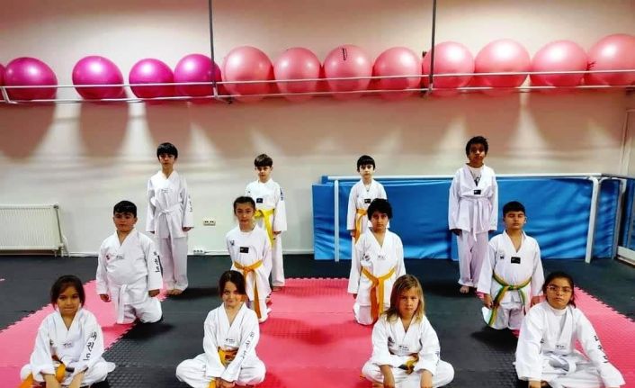 Yunusemre Belediyespor geleceğin şampiyon tekvandocularını arıyor