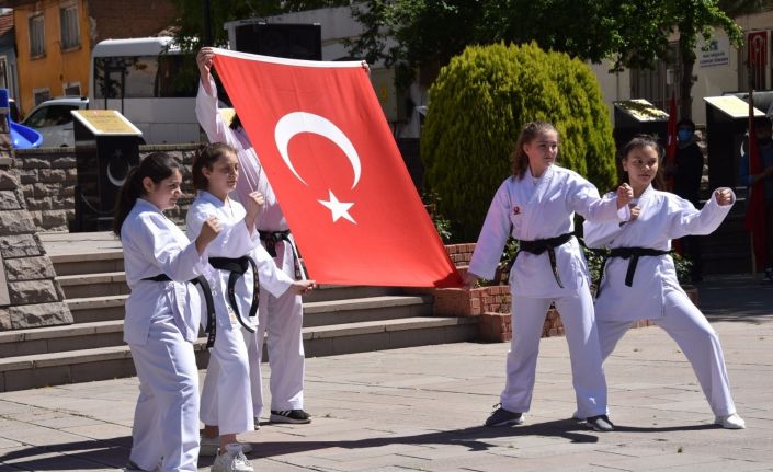 19 Mayıs Gençlik ve Spor Bayramı Bozüyük’te de coşkuyla kutlandı