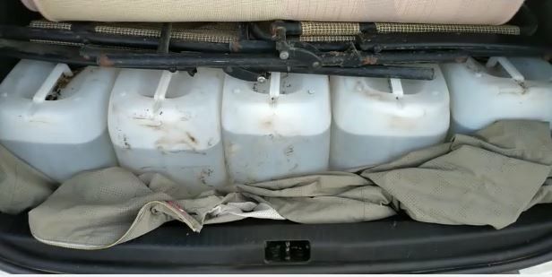 3 ilde eş zamanlı dev operasyon: Binlerce kaçak malzemenin yanı sıra yavru köpekler bile var