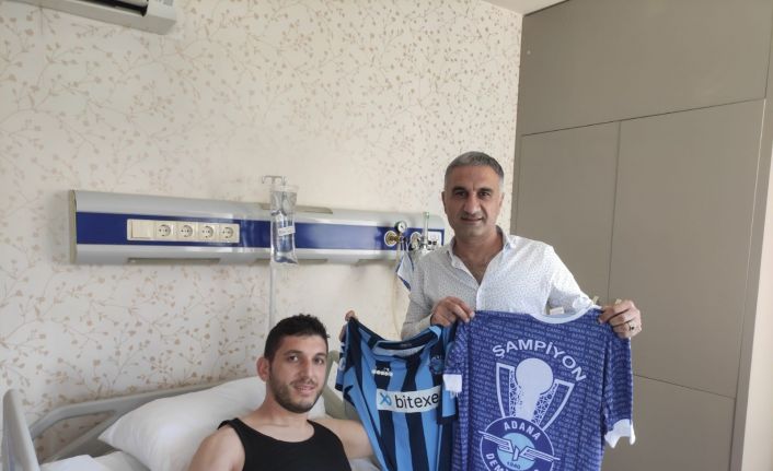 Adana Demirspor kulübü yöneticisi, şampiyonluk kutlamasında yaralanan taraftarları ziyaret etti