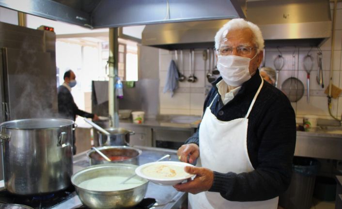 Adını dağlara yazdıran usta aşçı Ali Kaya Keleş, virüse yenik düştü
