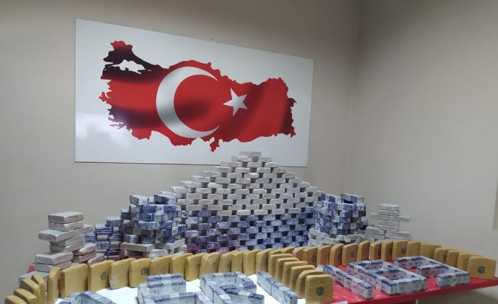 Ağrı’da bir buçuk yılda 1 ton 260 kilo 707 gram uyuşturucu madde ele geçirildi